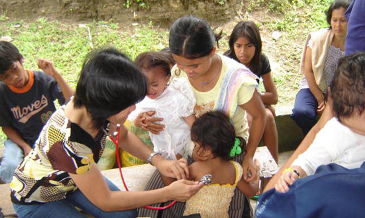 South Asian Christians provide a medical clinic for small children
